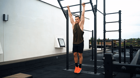 Come eseguire correttamente i toes to bar?