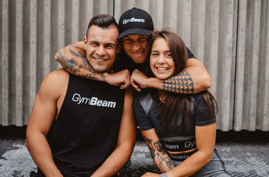 Sostituisci lo scorrimento sui social network con amici e famiglia