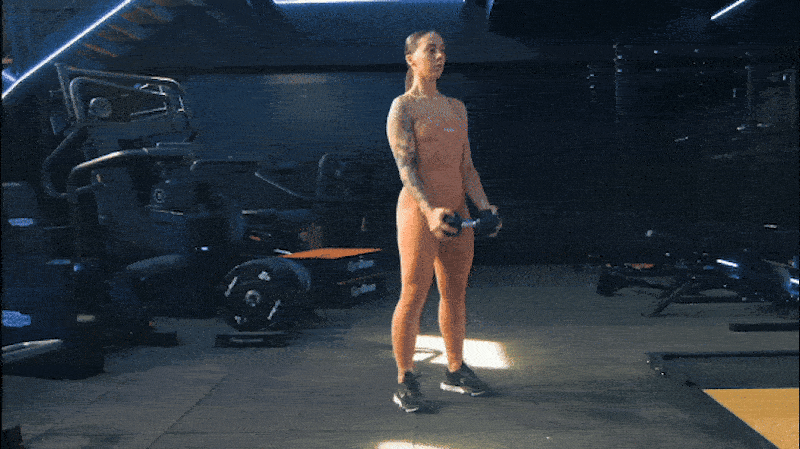 Curl bicipiti con manubri