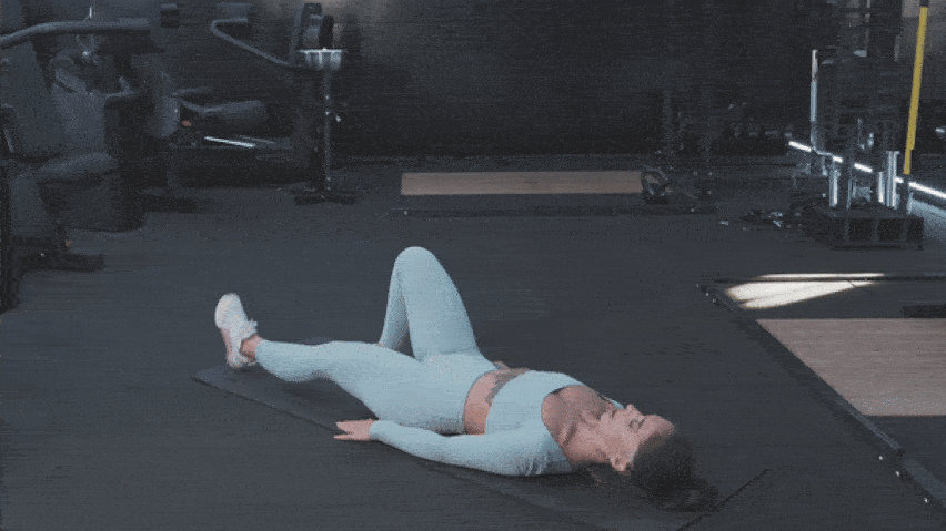 Jak cvičit glute bridge naajedné noze?