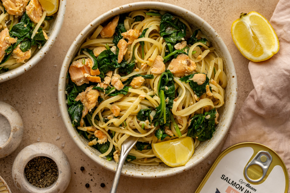 Pasta con spinaci e salmone - preparazione
