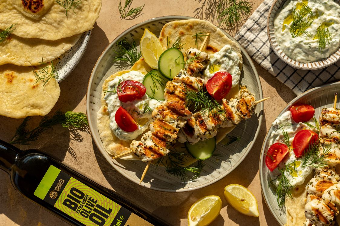 Souvlaki s pitou a tzatziki 