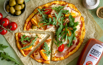 Ricetta Fit: Pizza di cavolfiore con prosciutto e mozzarella