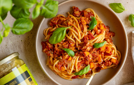 Ricetta fit: Spaghetti con tempeh e salsa di pomodoro