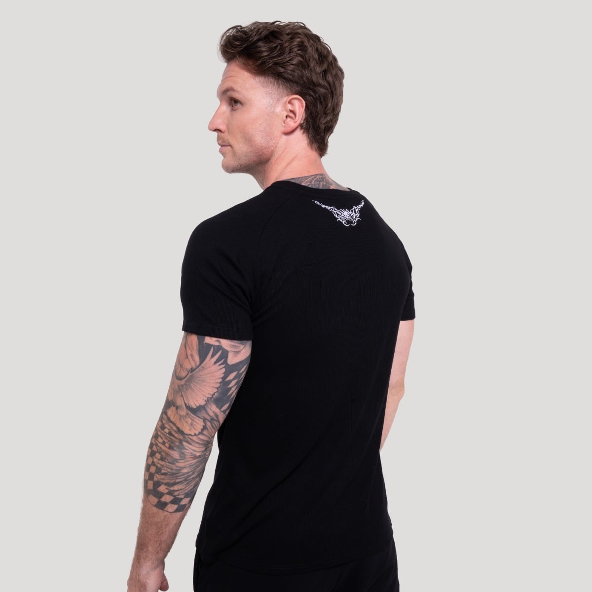 Maglietta a Coste Tribal Black - GymBeam