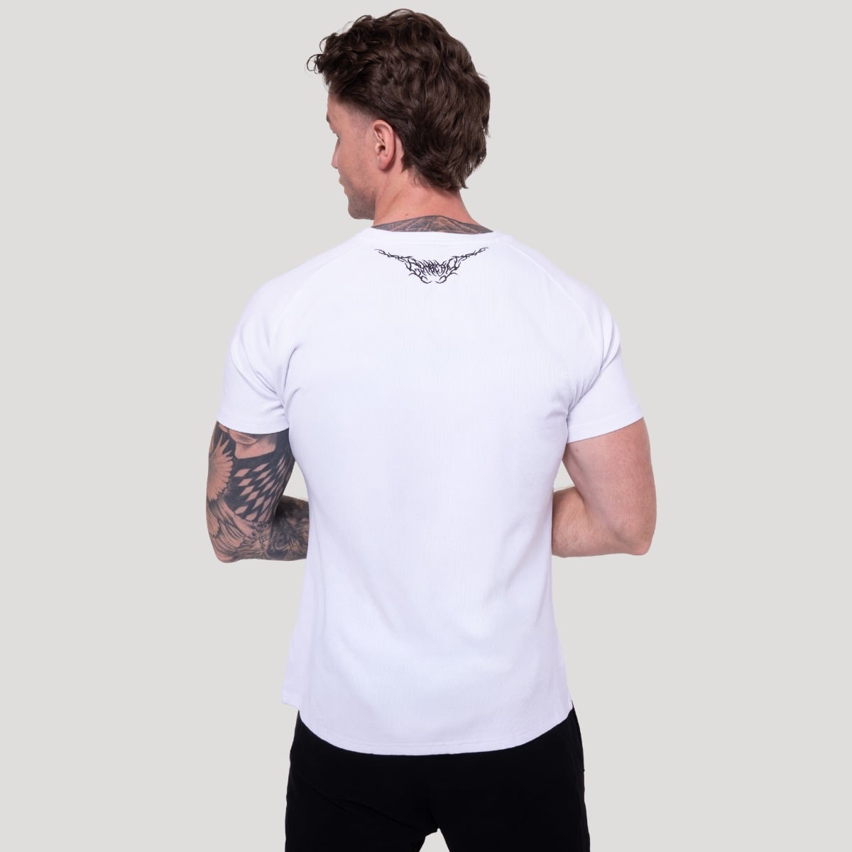 Maglietta a Coste Tribal White - GymBeam