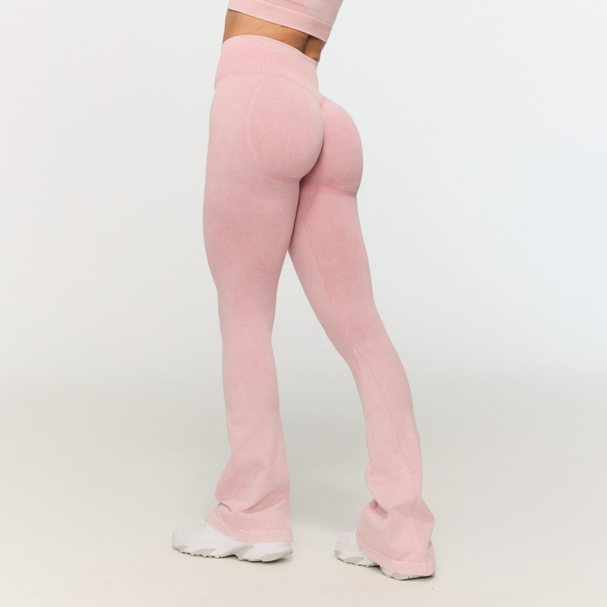 Pantaloni Seamless Flare Fierce Baby Pink - GymBeam