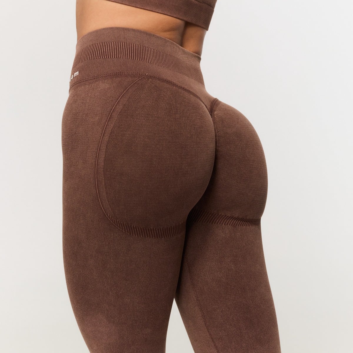 Pantaloni Seamless Flare Fierce Brown - GymBeam