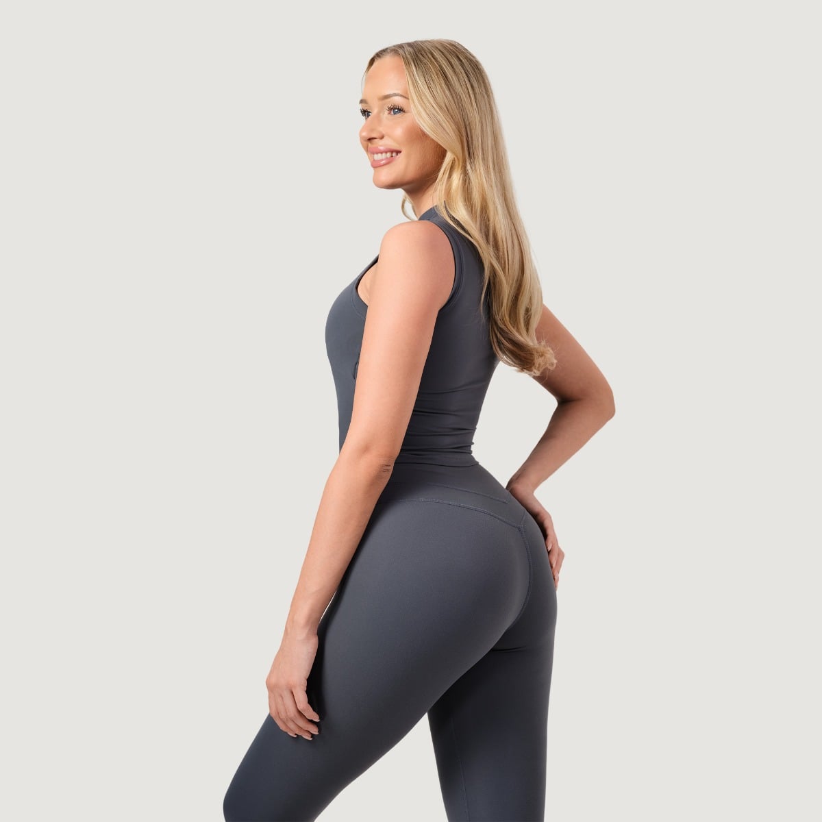 Top a Collo Alto NEO Iron - GymBeam