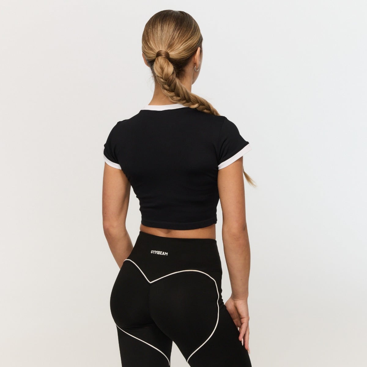 Top Varsity Black - GymBeam